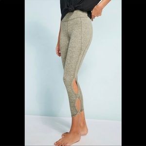 *SOLD* Free PeopleNWTArmy New Infinity Legging